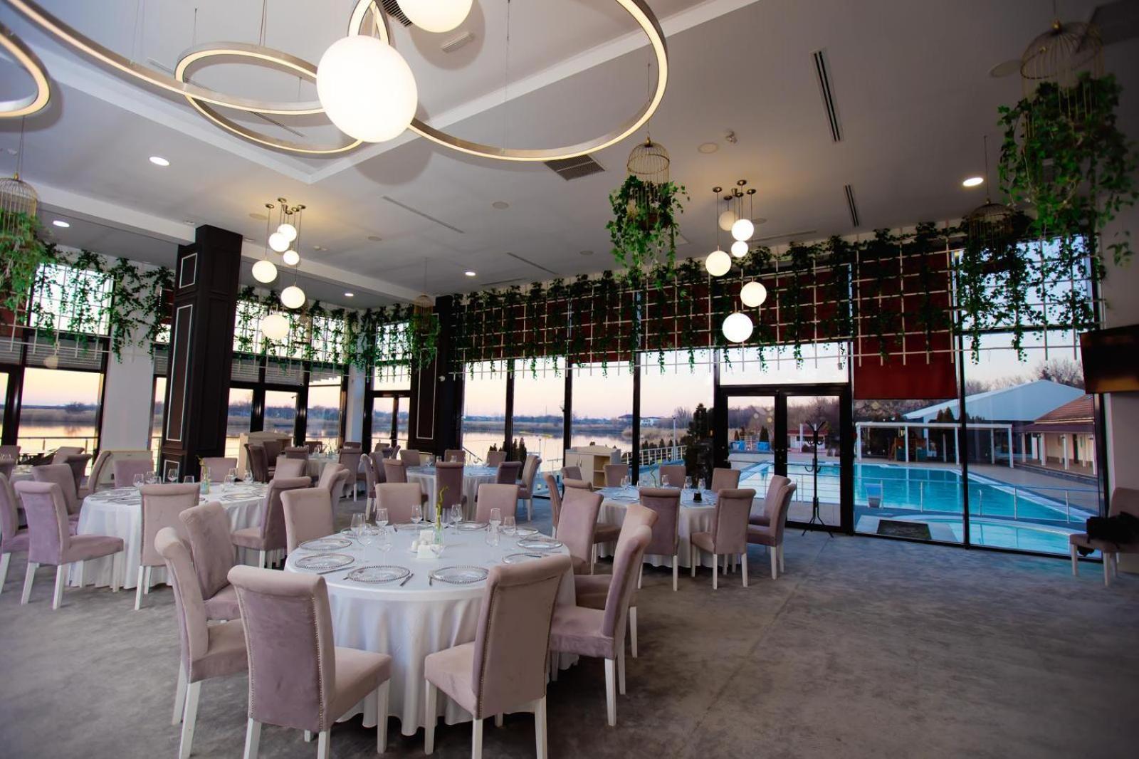 Hotel Evergreen Amara Exterior photo